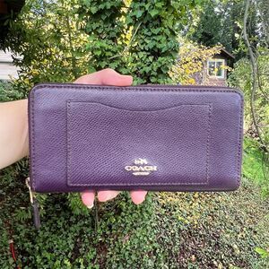COACH Purple Leather Wallet with Gold Hardware AUTHENTIC